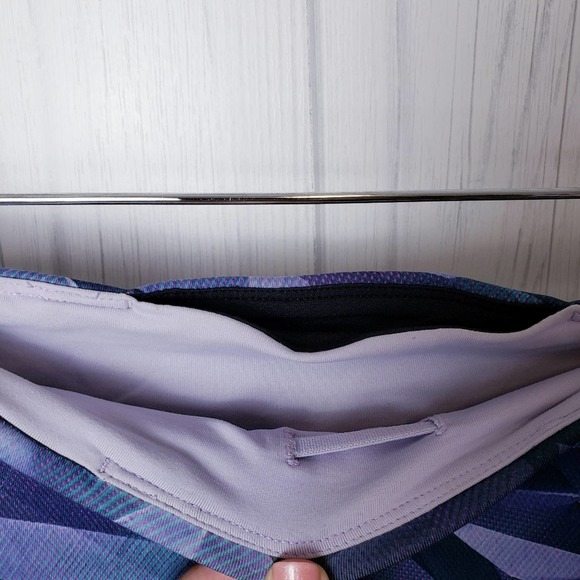 Lululemon SZ 6 Var-City Crop Leggings Wasitband Pocket Black Pretty Prism Multi - Picture 6 of 8